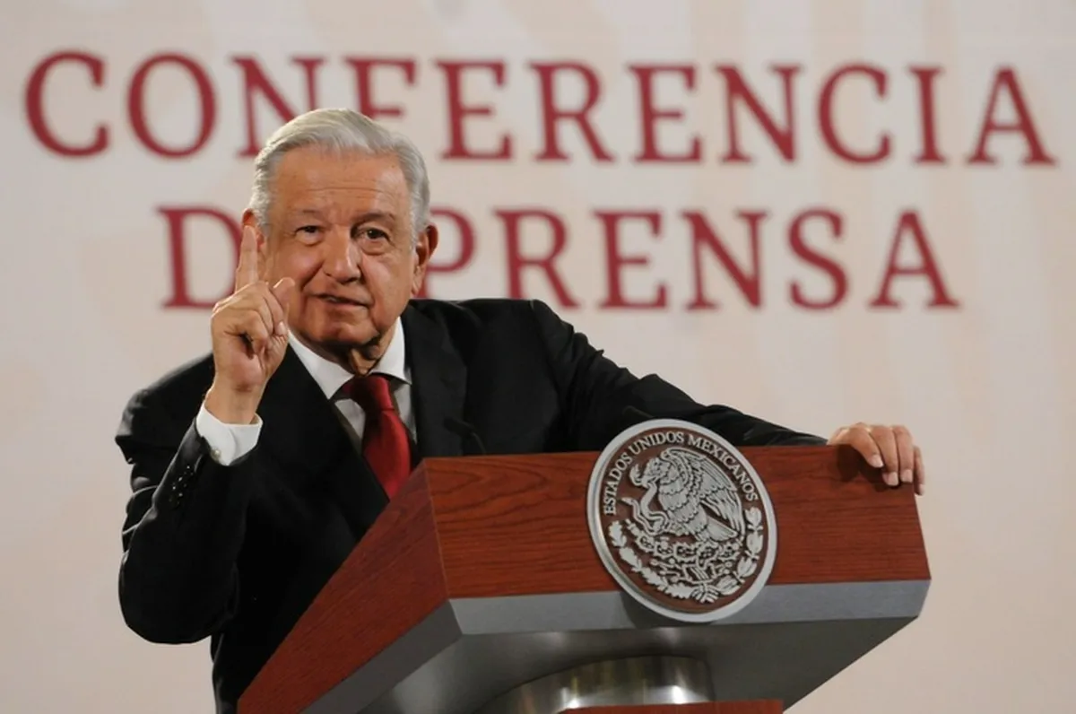 Se ha avanzado pero aún hay riesgo de golpes de Estado: AMLO