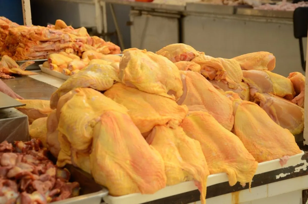 El precio del pollo rompe récords en mayo: ¿a qué se debe el aumento?