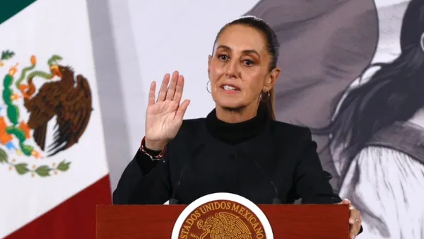 La presidenta Sheinbaum explicó que el avión militar de EU no transportaba tropas ni armas.