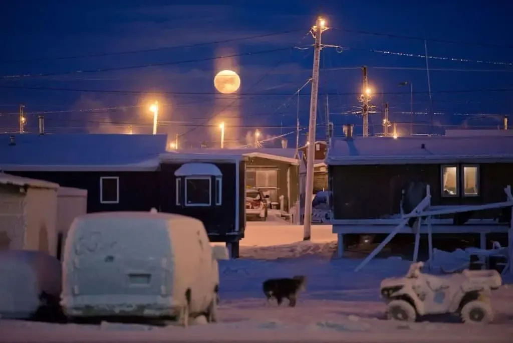 El pueblo de Alaska que no verá el sol hasta 2025: descubre cómo se vive en Utqiaġvik