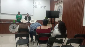 Pobladores de Tezontepec de Aldama acudieron al Congreso de Hidalgo