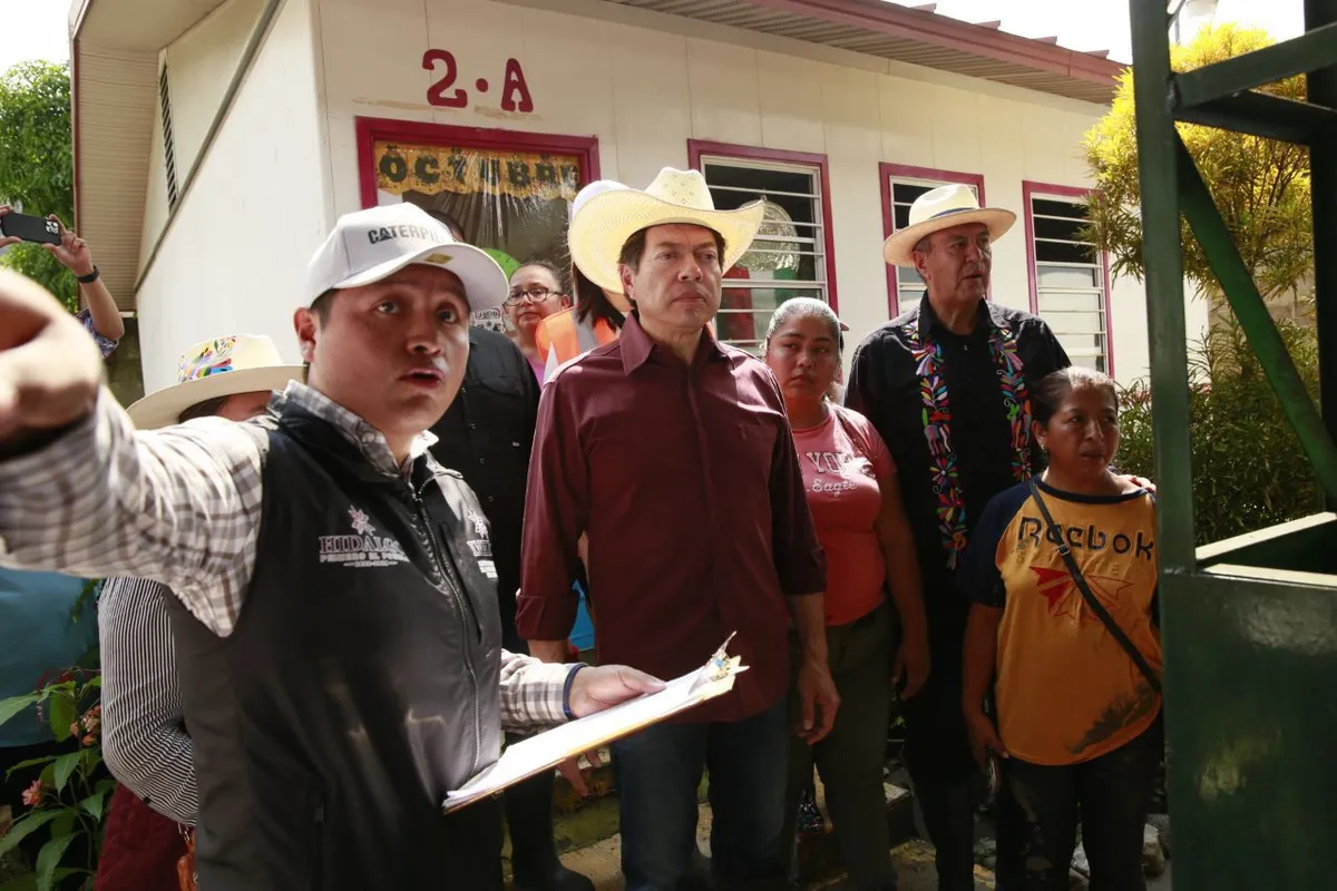 Más de 200 escuelas de Hidalgo resultan afectadas por lluvias; SEP asegura reparación y regreso seguro a clases.