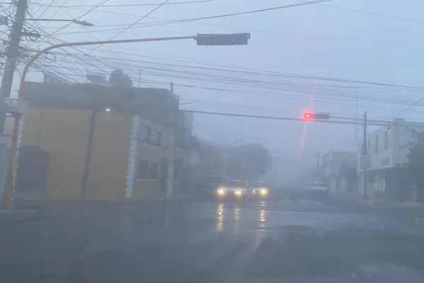 Frío, lluvias aisladas y viento fuerte marcan el pronóstico en Hidalgo. Protección Civil emite recomendaciones.