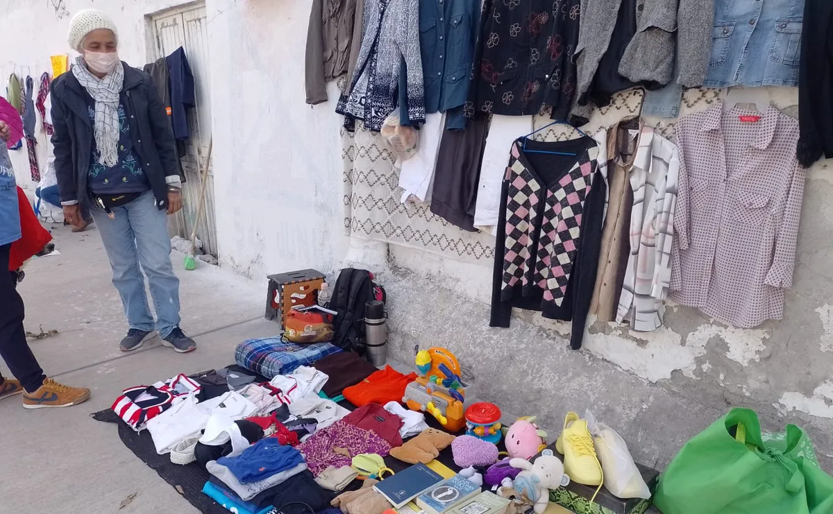 Mujeres instalan mercadita en Tula contra la violencia económica