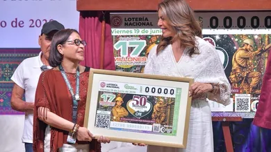 billete conmemorativo por los 50 millones de usuarios de CFE