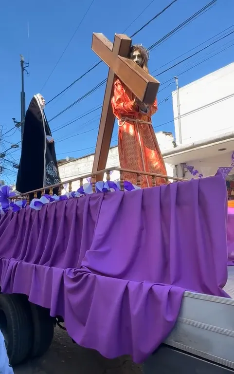 Fervor y tradición: los viacrucis de Hidalgo cumplen décadas de fe