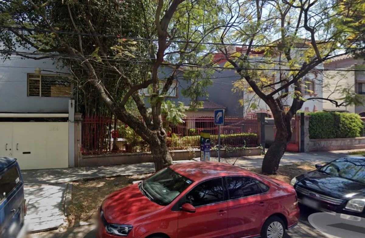 Clausura del INVEA en edificio de Polanco, Ciudad de México.