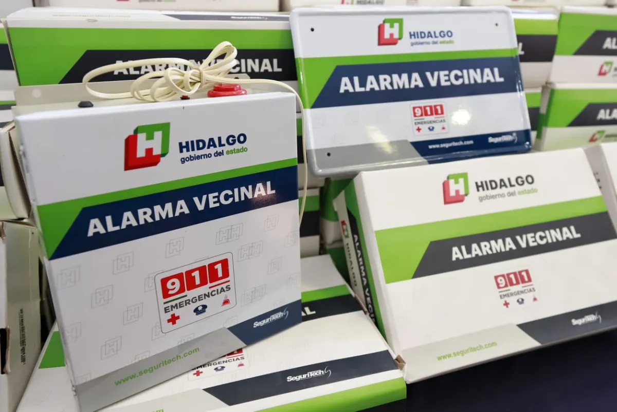 Entregan mil alarmas vecinales en Pachuca
