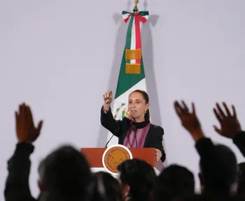 Sheinbaum destaca programa de infraestructura carretera con inversión de 647 mil 832 mdp