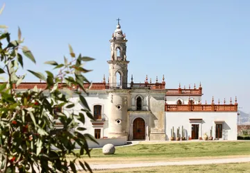 Hacienda Zotoluca detona economía para 200 familias  