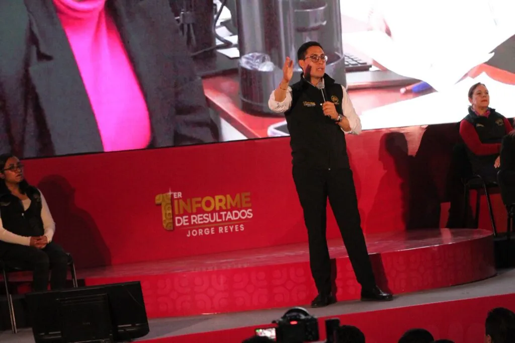 Pachuca: Jorge Reyes rinde su primer informe, destaca orden administrativo, fortalecimiento de servicios públicos y combate a la corrupción