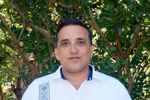 Diputado califica de ilegal rechazo al suplente del alcalde asesinado en Pisaflores