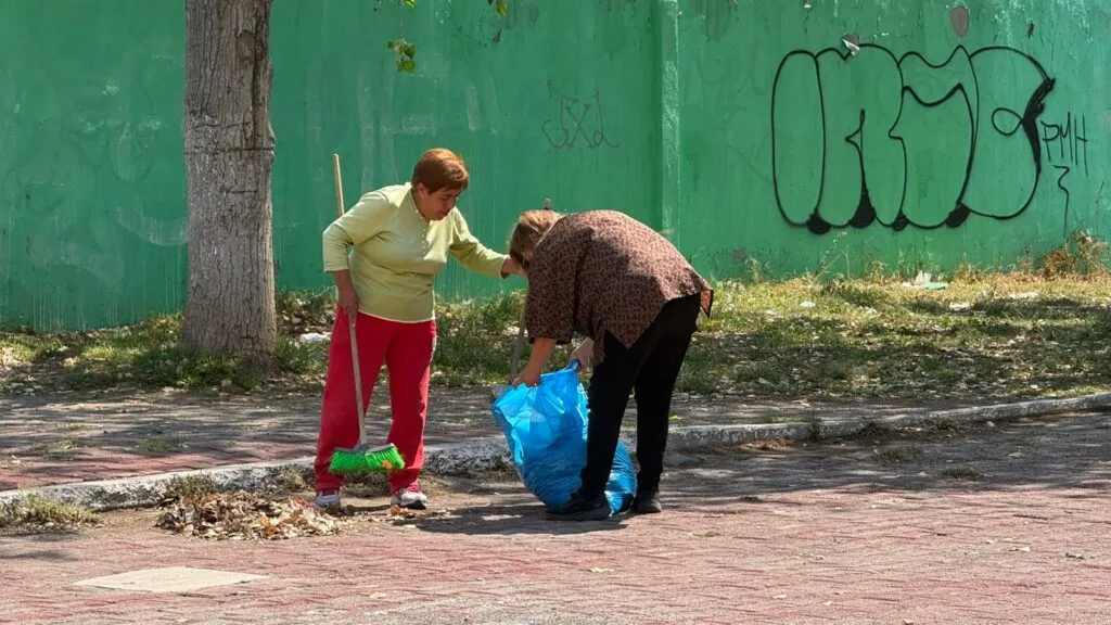 Vecinos de El Palmar realizan faena y exigen atención a calles, agua y seguridad