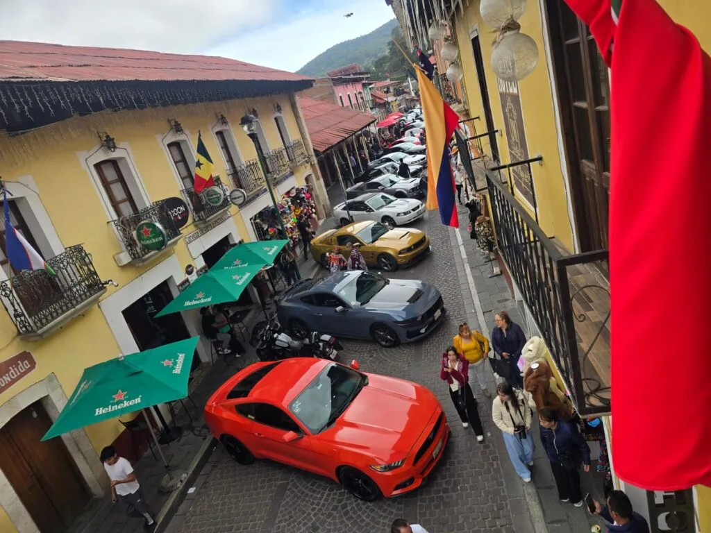 Los Mustang tomaron las calles de Hidalgo | MIRA LAS FOTOS