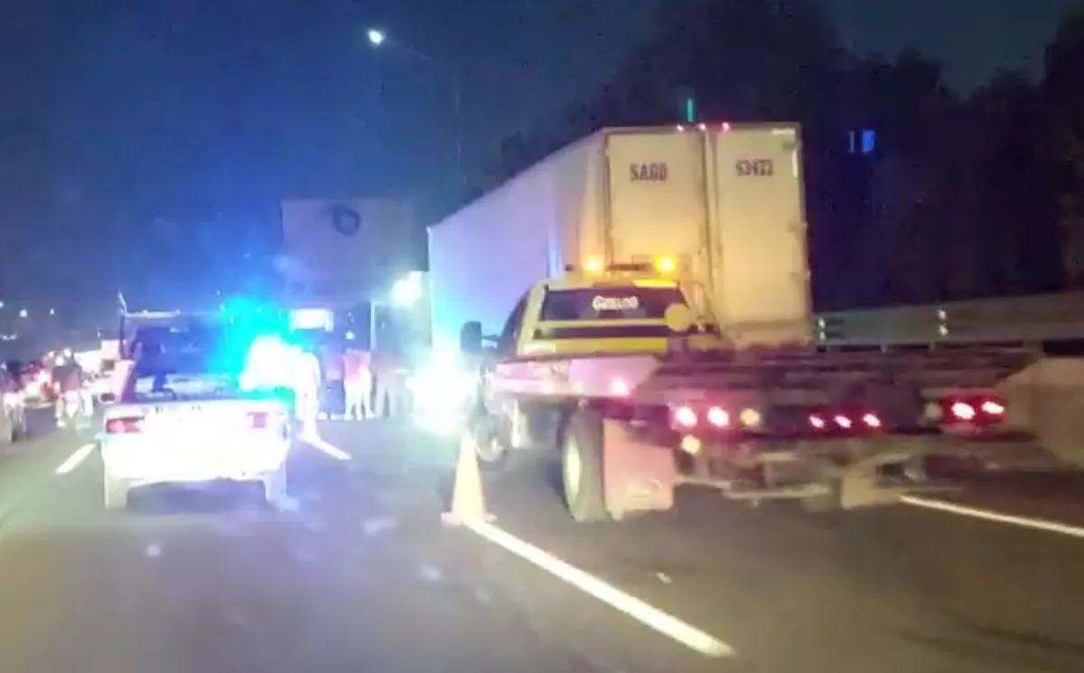 Mujer atropella a Guardia Nacional en la autopista México-Pachuca