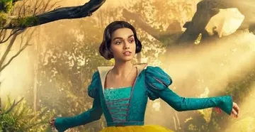 Reseña: ‘Blancanieves’ es perezosa y visualmente repelente