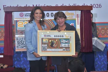 Lotería Nacional lanza billete con perritos rescatados por el Día Mundial del Perro