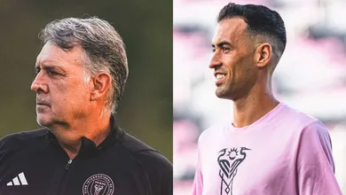 Foto de 'Tata' Martino y Sergio Busquets, quienes elogiaron a Héctor Herrera antes de la final de la U.S Open Cup.