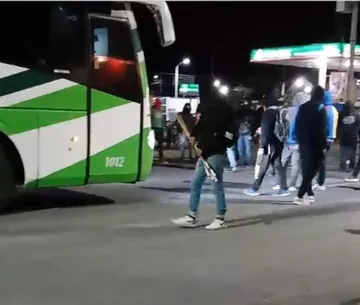 Autobuses AVM suspende servicio tras presencia de encapuchados