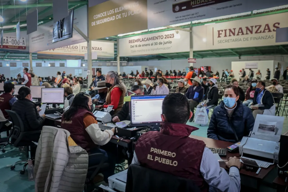 Reemplacamiento Hidalgo: Recauda Hacienda 537 mdp