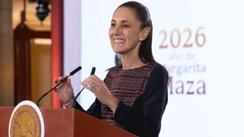 Claudia Sheinbaum durante su conferencia matutina, donde habló sobre el retiro de visas estadounidenses a mexicanos.