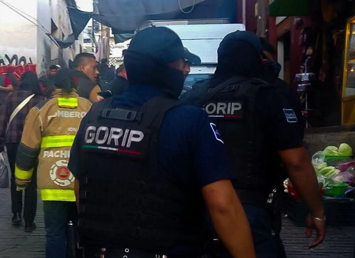 Pachuca: aseguran 10 kilos de pirotecnia ilegal en operativo en el mercado Primero de Mayo