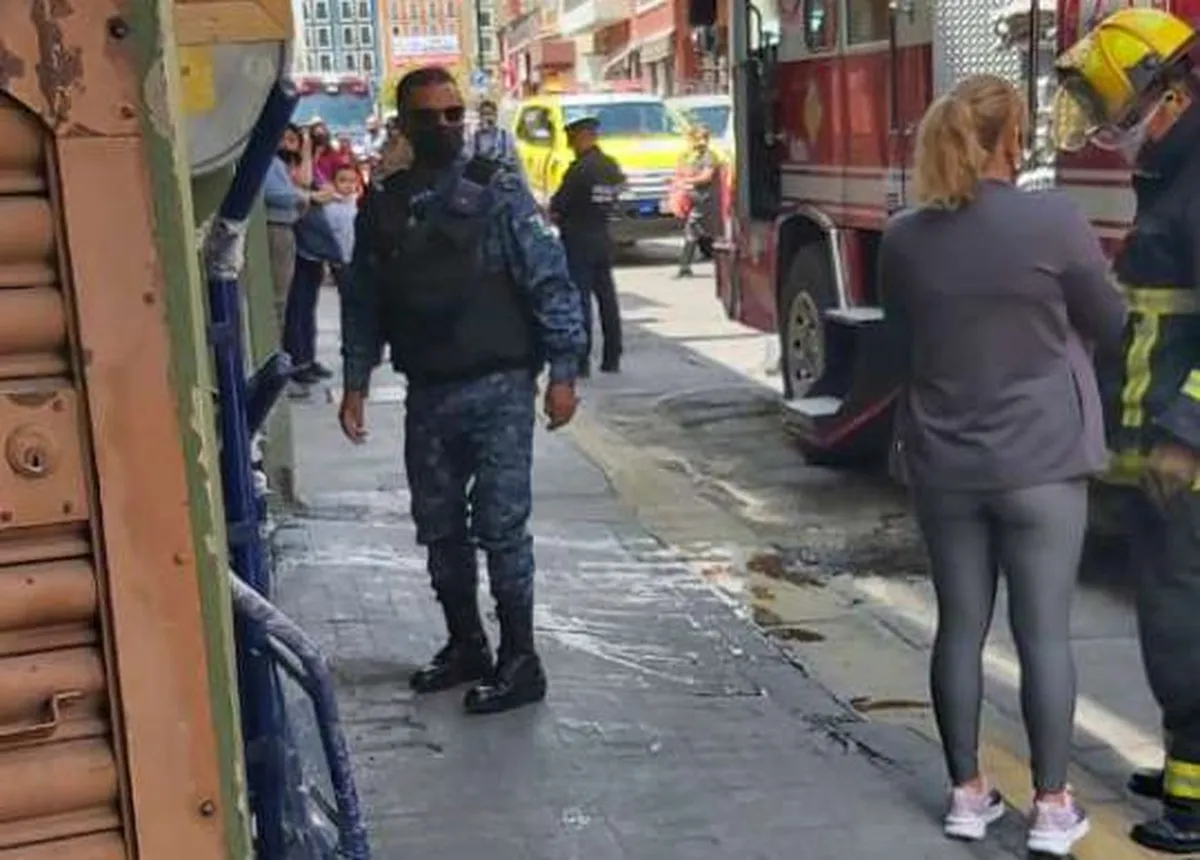 Se registró un incendio en la calle Allende en Pachuca, no hay lesionados