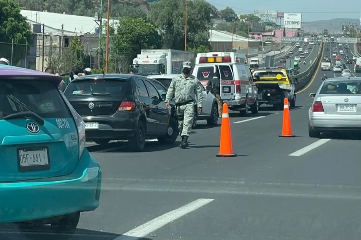 Carambola sobre la México-Pachuca deja 3 lesionados