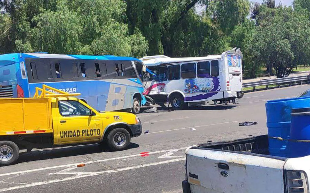 Autopista México-Pachuca: fuerte accidente de autobuses deja al menos 15 lesionados | VIDEO
