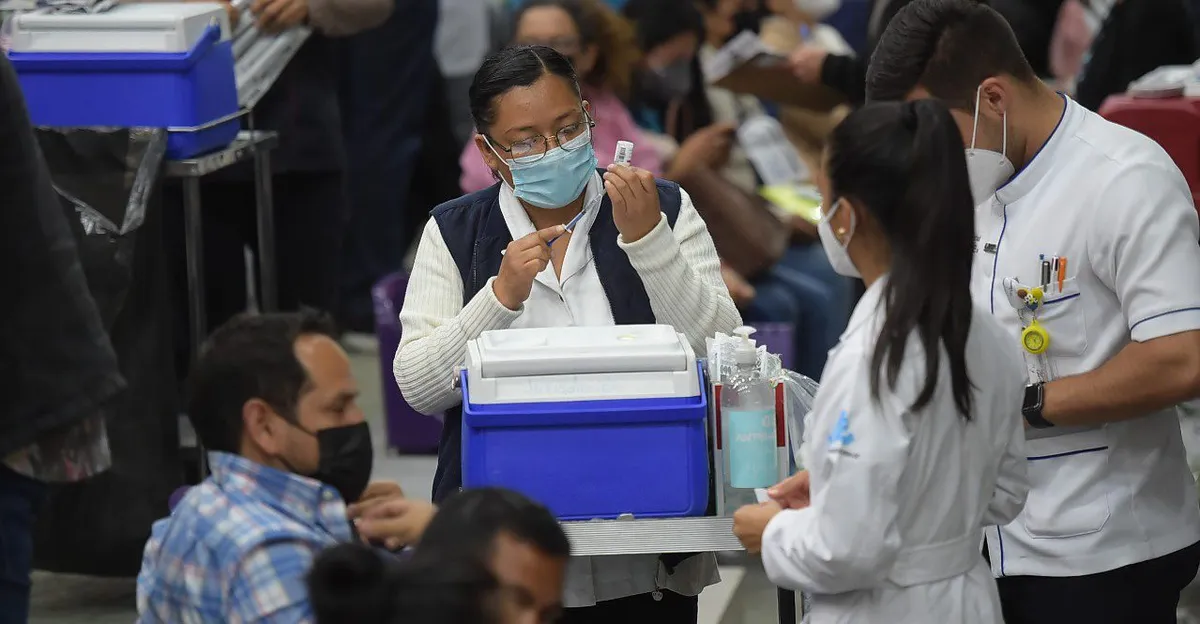 IMSS Bienestar Hidalgo lanza estrategia de vacunación en escuelas y comunidades