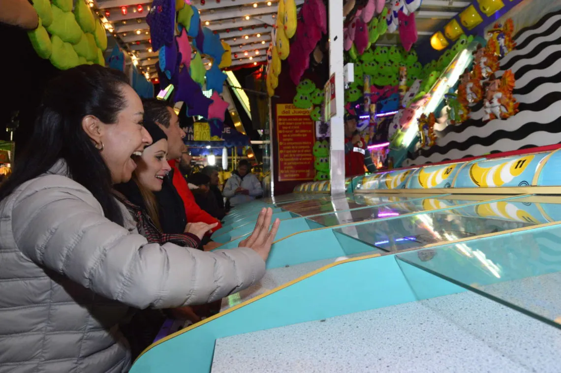 Nuestra virgen y santo