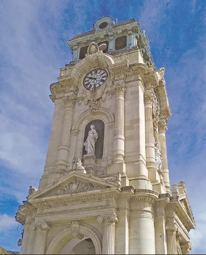 Pachuqueños celebran 115 años del Reloj