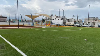 Después de 20 años de abandono, vecinos de Los Tuzos por fin ven transformado un espacio que parecía olvidado. Así quedó el nuevo parque