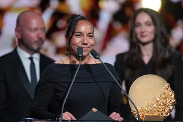 Charlyn Corral con el premio a Delantera del Año 2026.