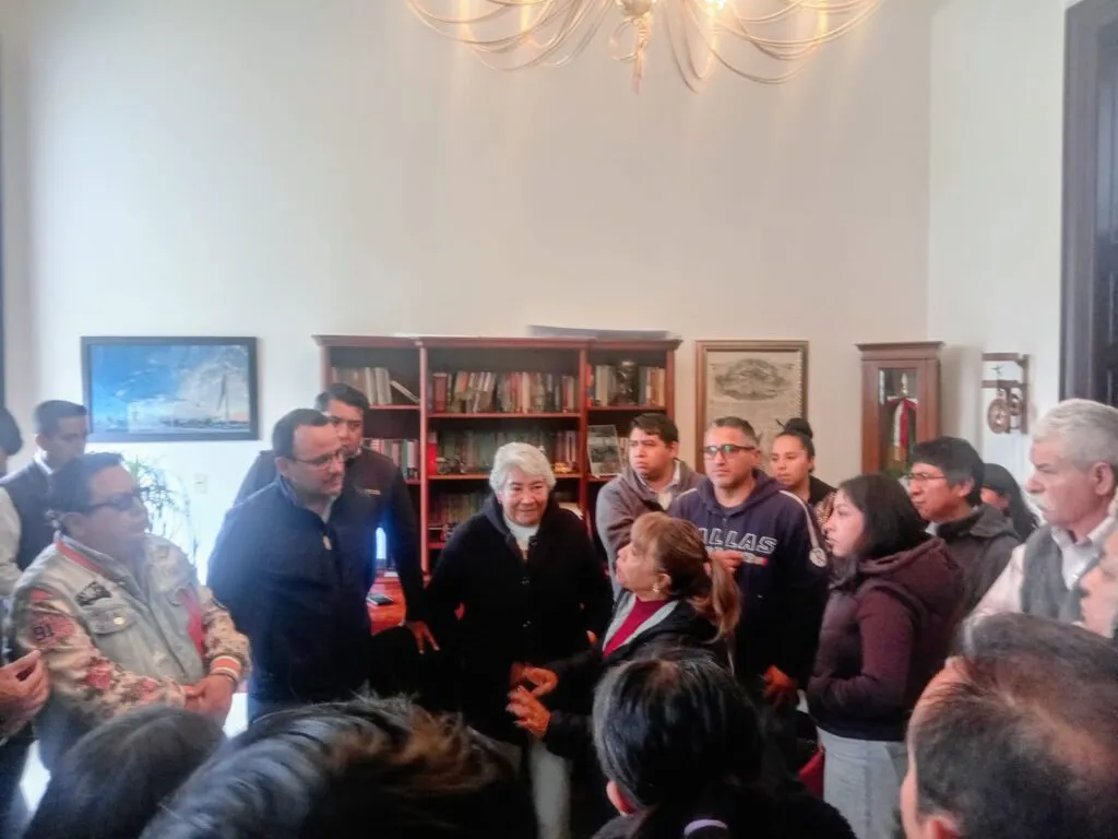 Protestan comerciantes del mercado Primero de Mayo por reubicación de ambulantes en Patoni