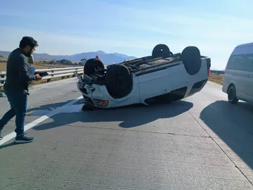 Afectaciones en la autopista Arco Norte: cierre parcial en la zona Tulancingo-Pachuca. Respete los límites de velocidad.
