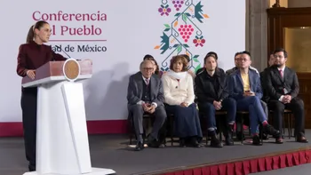 Claudia Sheinbaum informó que el gobierno revisa posibles irregularidades en las pensiones otorgadas mediante la modalidad 40 del IMSS.