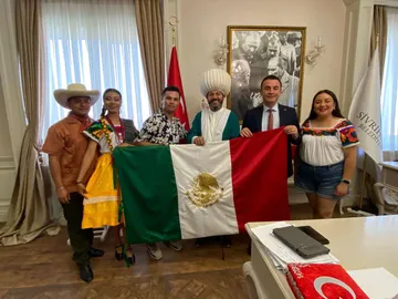 Compañía de Danza de Tepeji del Río participa en Festival de Folklore en Turquía