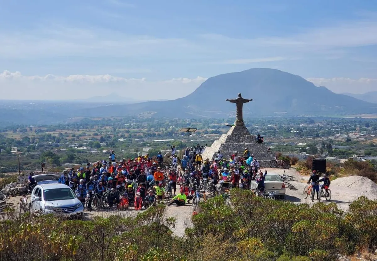 Realizan rodada para promover el deporte en Xochitlán