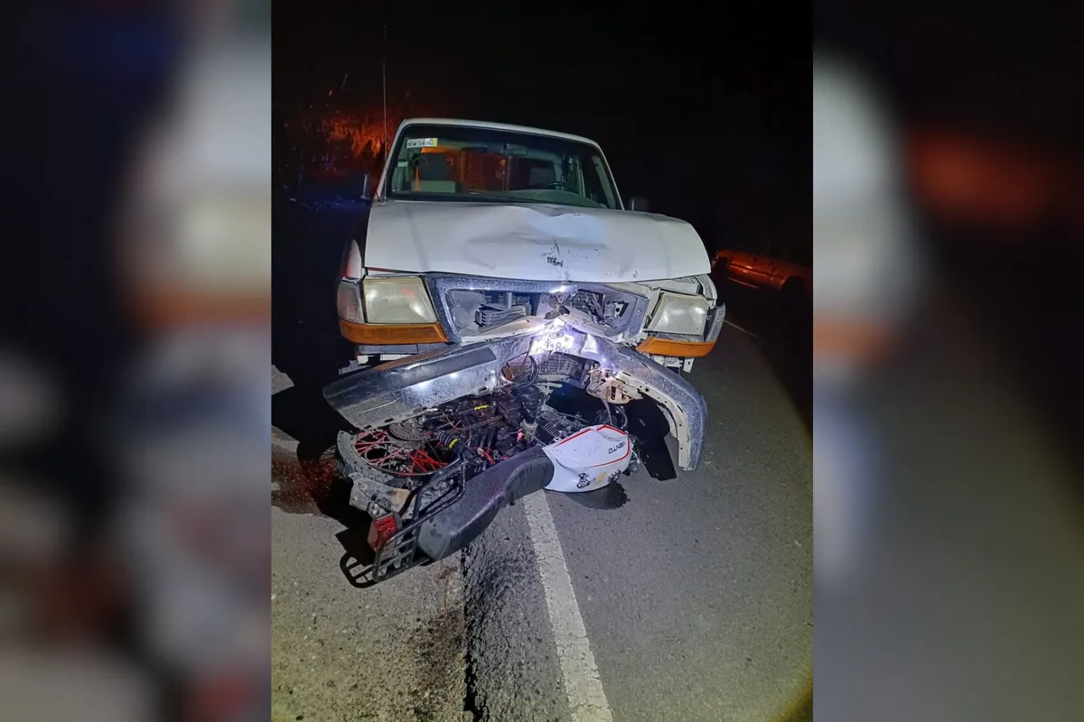 Muere motociclista tras ser impactado por camioneta en la México-Querétaro