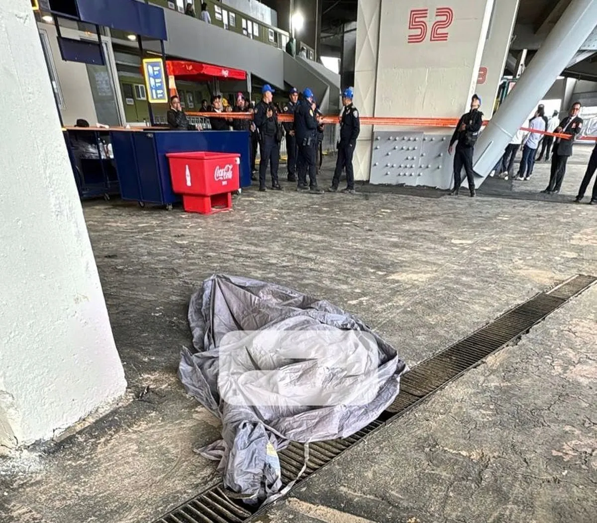 Aficioando muere en el Estadio Banorte