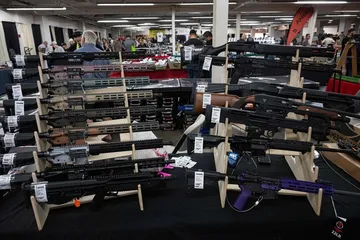 Armas largas y rifles Barrett .50 decomisados por el Ejército Mexicano en Sinaloa.