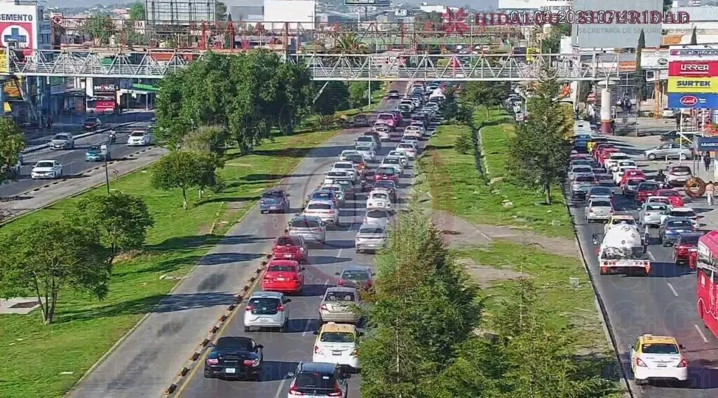 ¡Atención conductores! Tráfico intenso complica la mañana en Pachuca