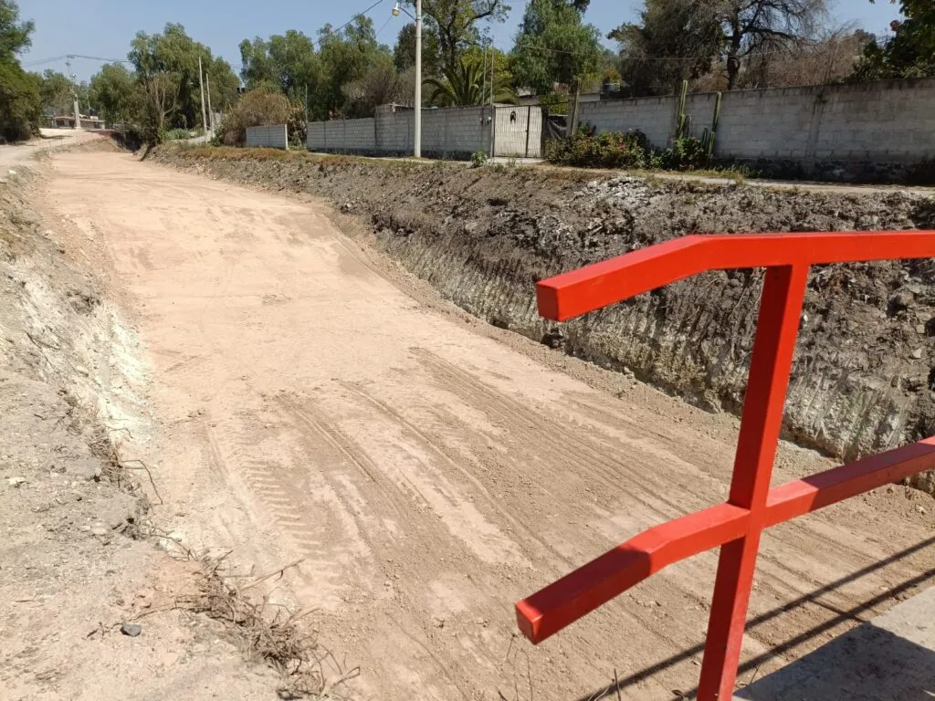 Paro laboral frena obra federal en Tula