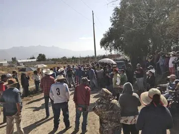 Vecinos toman pozo de agua para evitar que lo controle la alcaldía en El Arenal