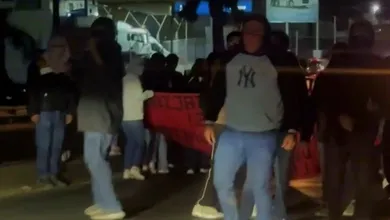 Estudiantes de El Mexe bloquean Bulevar Felipe Ángeles