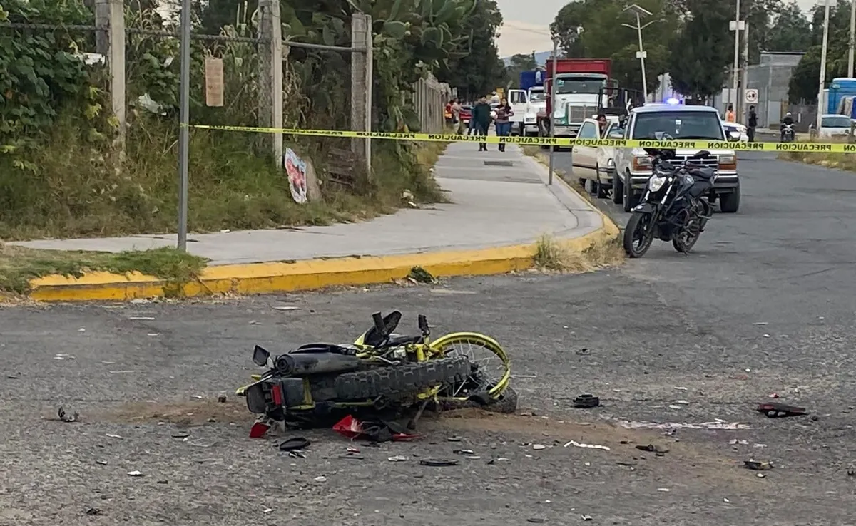Tizayuca: Accidente entre motos y auto deja 4 lesionados