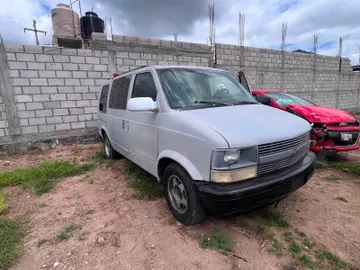 Camioneta recuperada por autoridades tras ser robada en Ixmiquilpan.