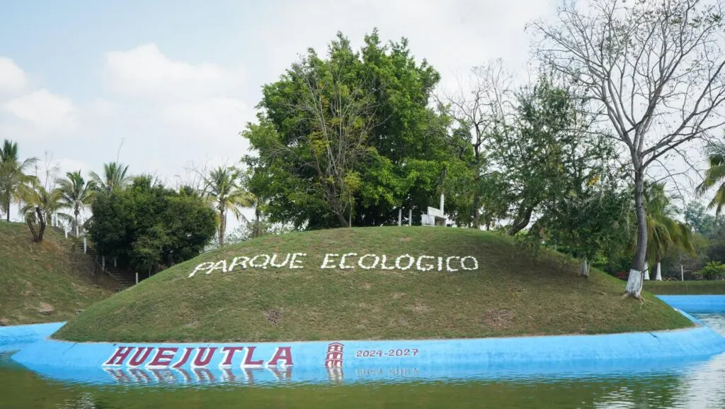 Mega alberca gratis en Huejutla abre en Semana Santa