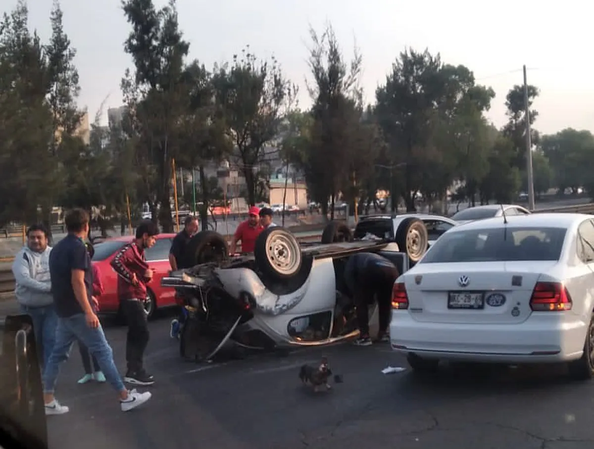 Volcadura en la México-Pachuca deja 3 lesionados